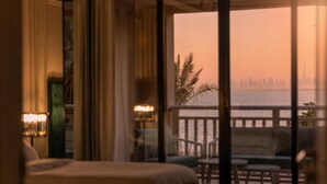 Unclassified image, 2 of 42, button - Signature Residence - The Palm Jumeirah - 2 Bedrooms 170 SQM (Dubai)