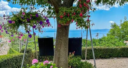 Oasis for rest and relaxation, fantastic view Bella Vista A2+2