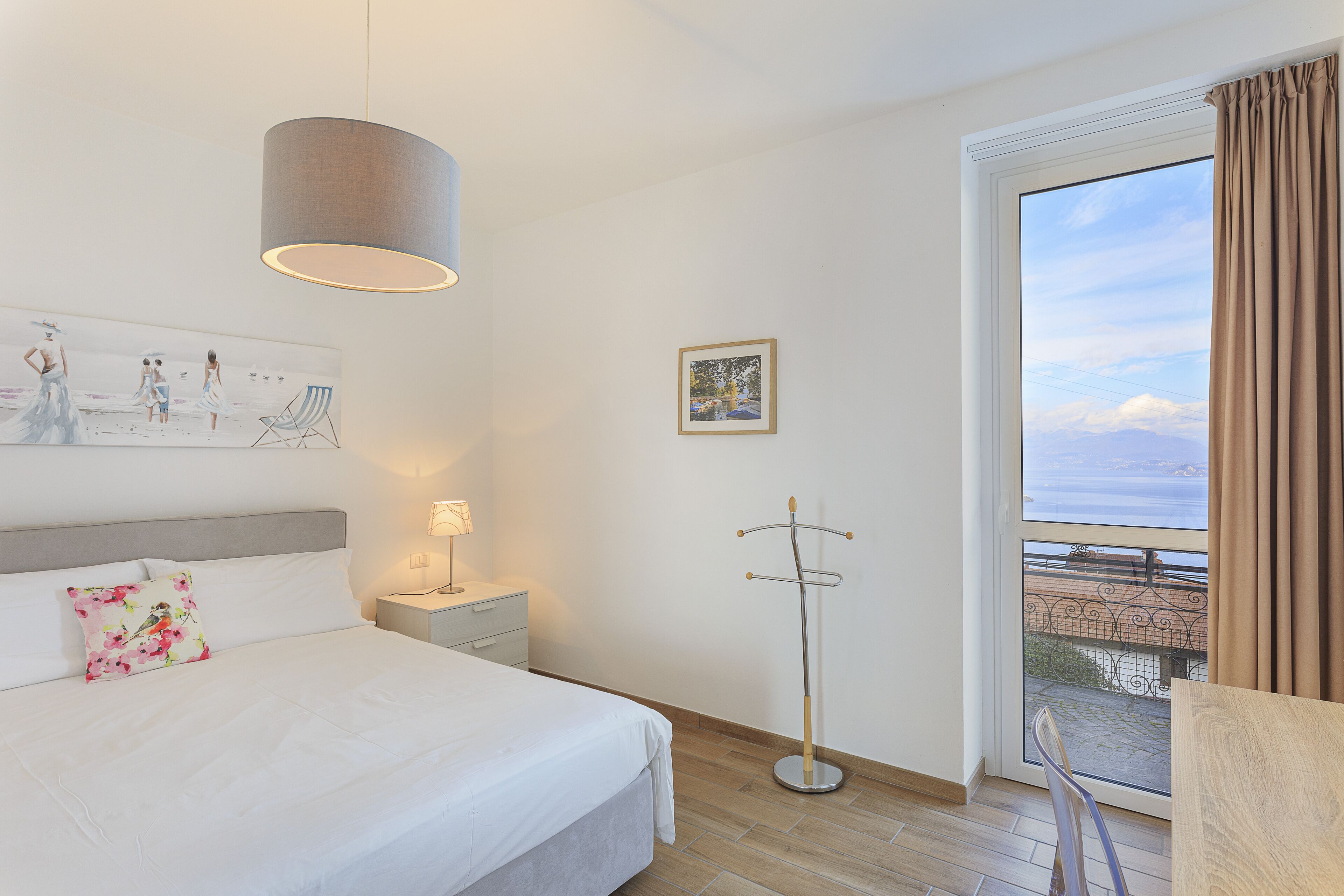 1 chambre, fer et planche à repasser, lit parapluie, Wi-Fi gratuit