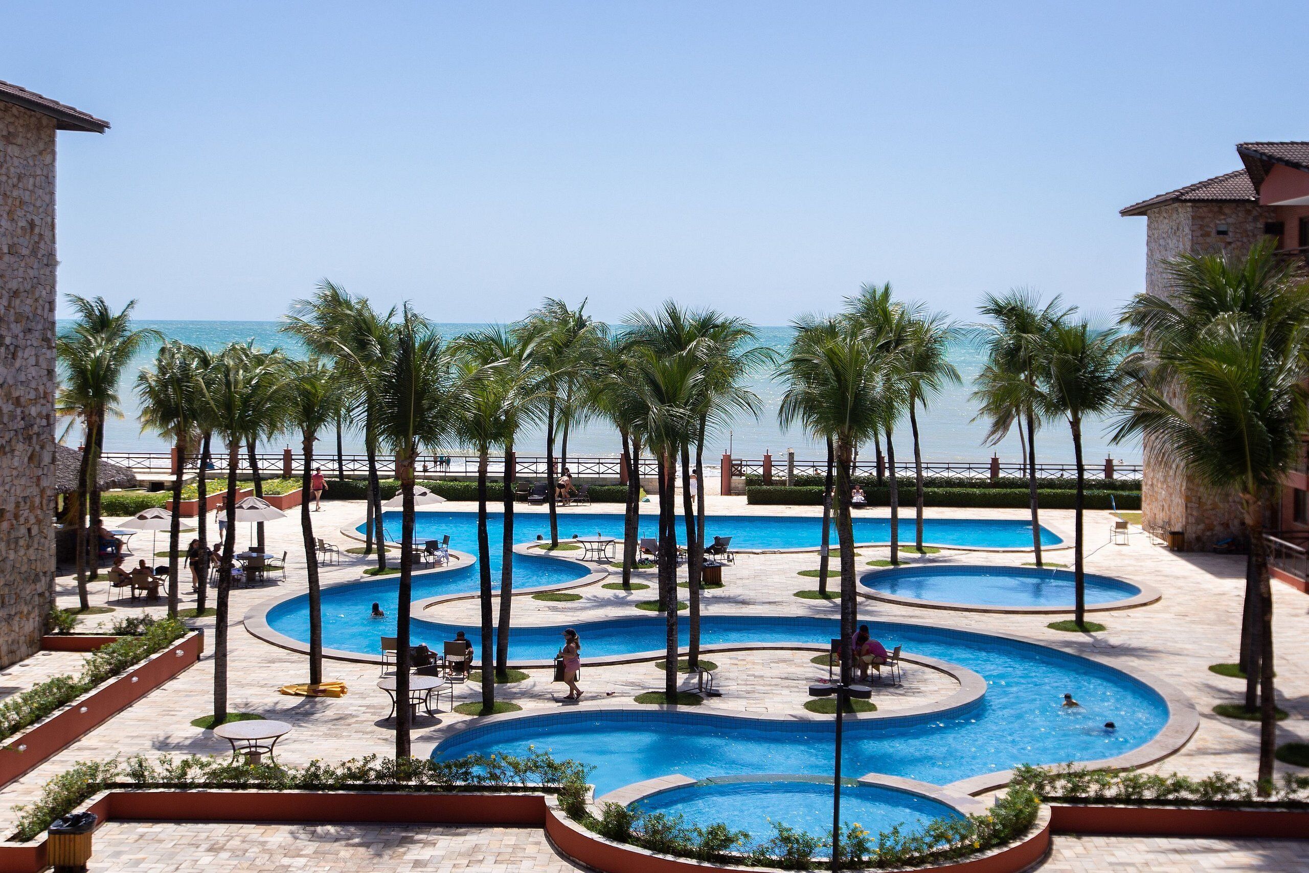 2 piscinas externas