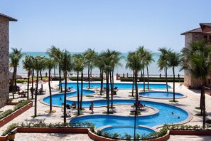 2 outdoor pools