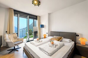 1 bedroom, WiFi, bed sheets - Palazzo Apartments - Porto Letizia (Porlezza)