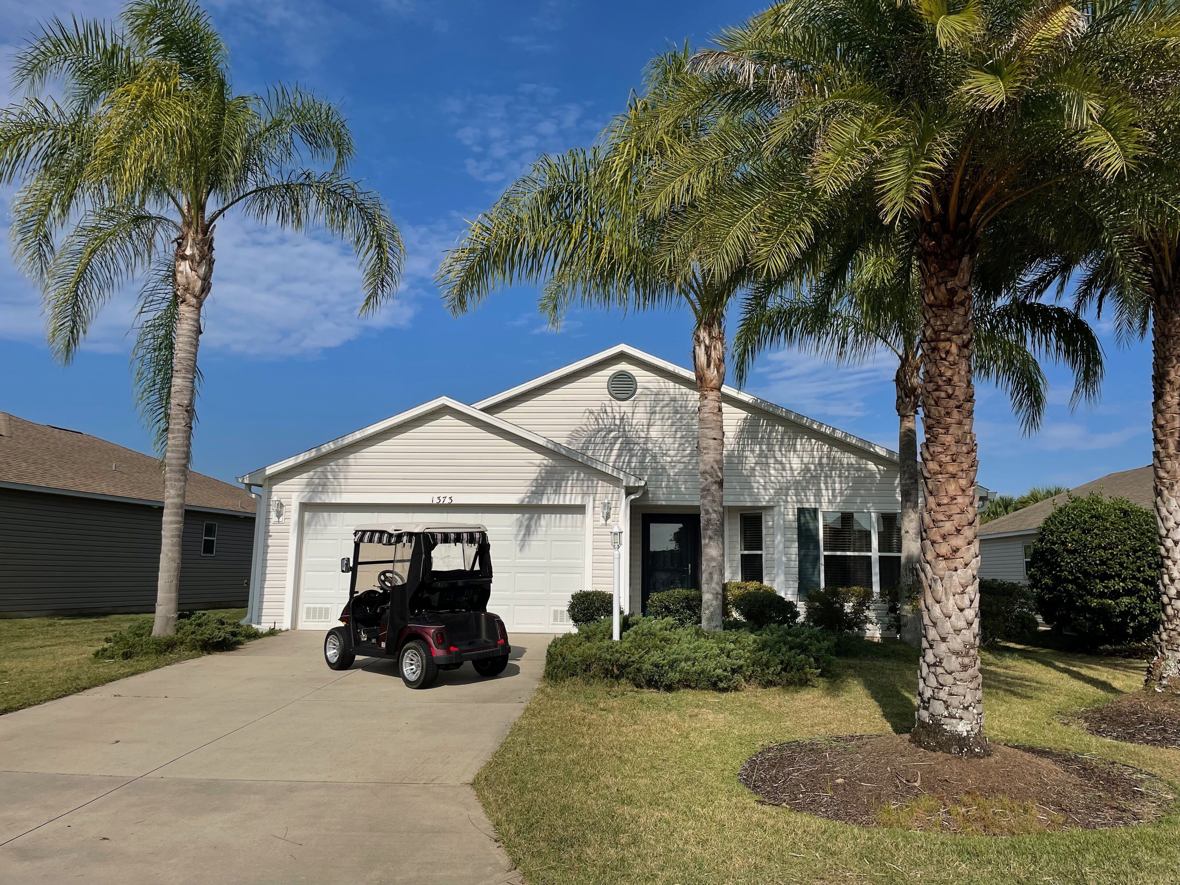 3-Bed Gem with Golf Cart & Prime Location in the Village of Charlotte