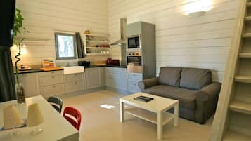 Televisie, een tafeltennistafel en boeken