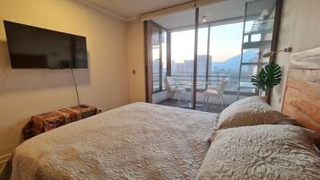 2 chambres, fer et planche à repasser, Wi-Fi, draps fournis