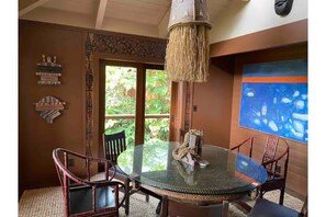 Dining - Private Sanctuary In The Hawaiian Cloud Forest (Kailua-Kona)