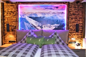 1 bedroom, in-room safe, iron/ironing board, free WiFi