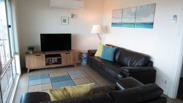 TV, DVD player