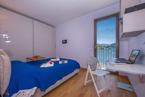 1 makuuhuone, työpöytä, silitysrauta/-lauta, ilmainen Wi-Fi