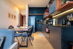 Fridge, microwave, oven, stovetop