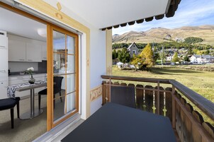 Comfort Room | Balcony