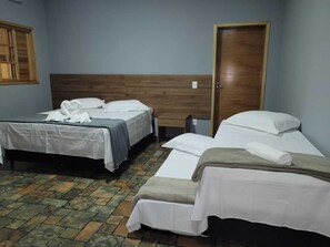 Free WiFi, bed sheets - Alto Costa Flats (Olímpia)