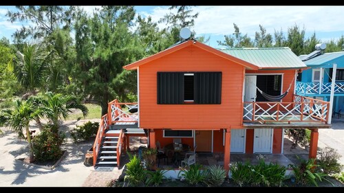 Therapy Cabin 1 - Island Cabin - AC, Boat Transfer, Starlink