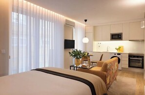 In-room safe, travel cot, WiFi, bed sheets