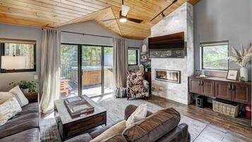 TV, fireplace, offices