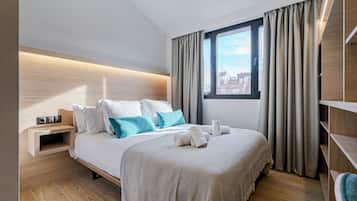 Caixa forta a l'habitació, planxa i posts de planxar i wifi gratuïta