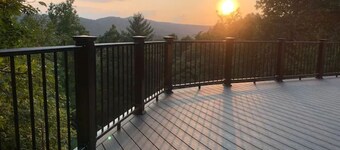 Stanley Hollow - 60 Acres, Starlink Satellite WiFi, 2 miles of private hiking
