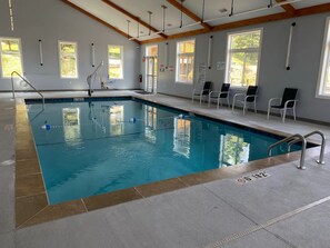 Innenpool, beheizter Pool