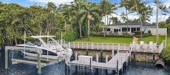 Waterfront! Boat Dock and Guesthouse