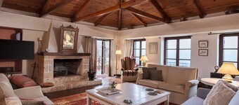 Arachova Wooden Chalet