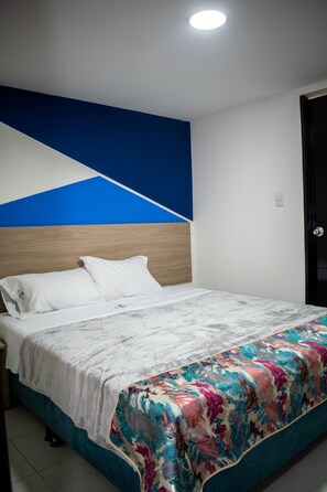 Room - Hotel Santo Tomas Bogota  (Bogotá)