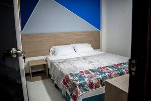 Room - Hotel Santo Tomas Bogota  (Bogotá)