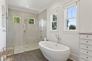 Towels - Endless Summer - Heated Private Pool, 2 Cmty Pools, Near the Beach + Dining! (Miramar Beach)
