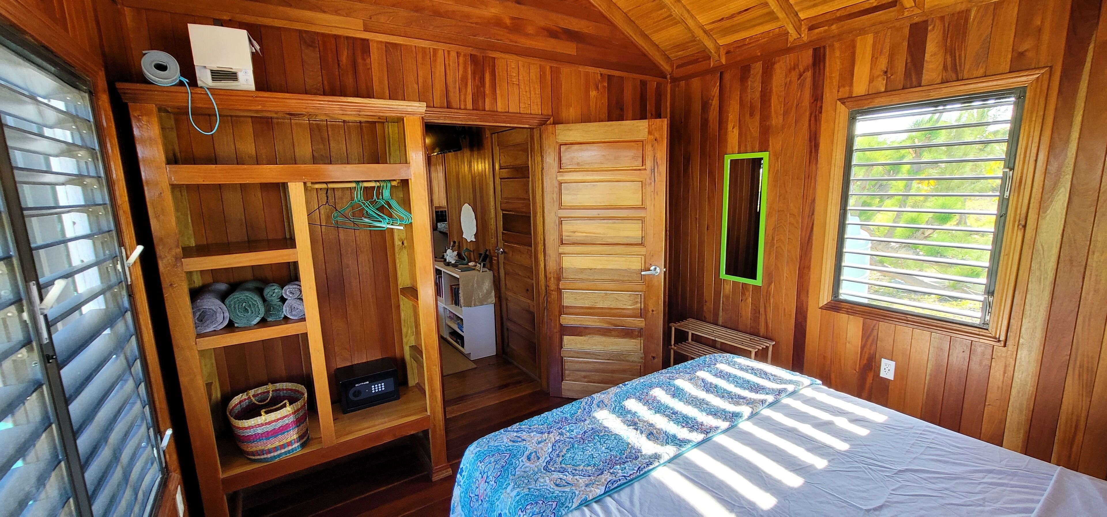 4 Schlafzimmer, Bügeleisen/Bügelbrett, WLAN, Bettwäsche