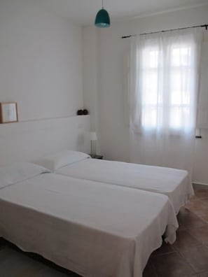 1 chambre, fer et planche Ă repasser, lit parapluie, Wi-Fi gratuit