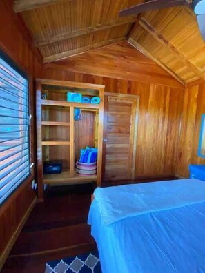 1 bedroom, in-room safe, iron/ironing board, WiFi