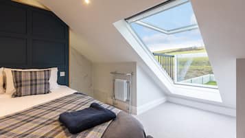 2 bedrooms, individually decorated, individually furnished, free WiFi