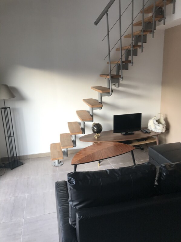 Living area - appartement confortable à 5 minutes du pont du Gard (Fournes)