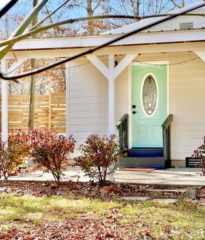 Property grounds - Wine and Wedding Mountain Getaway at Arborview - 5 minutes from Downtown (Dahlonega)