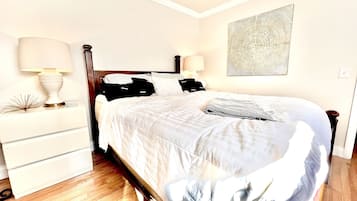 2 quartos, escrivaninha, Wi-Fi, roupa de cama