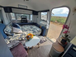 1 bedroom, blackout curtains, WiFi, bed sheets