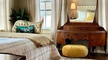 1 bedroom, iron/ironing board, travel crib, WiFi