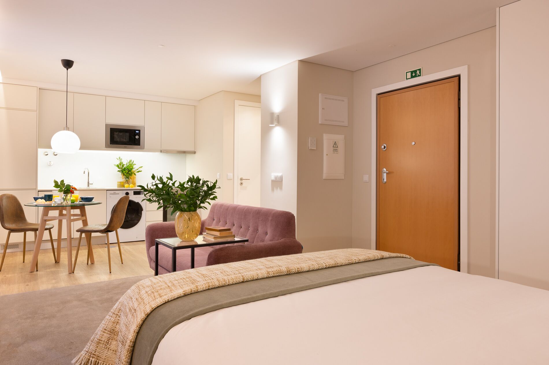 In-room safe, iron/ironing board, travel cot, WiFi