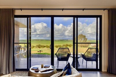 Wamoon Retreat - The Apartment ~ Luxury Gateway to Wilsons Prom