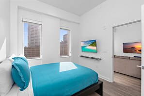 2 bedrooms, desk, iron/ironing board, WiFi