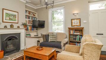 Cottage | Living area