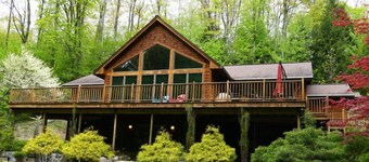Suttons Bay Therapy-Hot Tub/GameRoom/Fireplace/AC