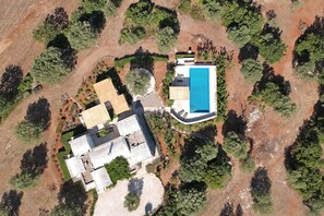 Exterior - Luxury family villa to relax in with large pool (Ostuni)
