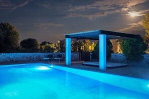 Outdoor pool - Luxury family villa to relax in with large pool (Ostuni)