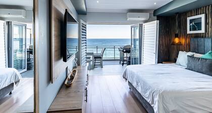 Beach Front Penthouse Apartment (No load-shedding)