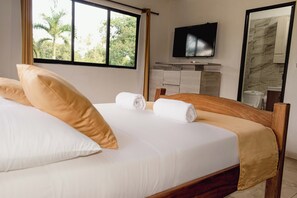 Standard Double Room | Free WiFi, bed sheets - Hotel San Sebastian del Tonusco (Santa Fe de Antioquia)