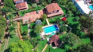 Fachada da propriedade