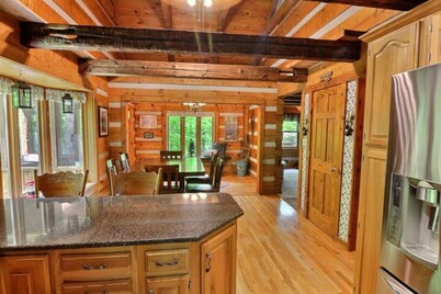 Rich Hardesty’s Brown County Country Cabin Treehouse Campfire Getaway