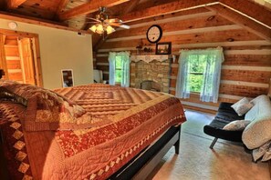 3 chambres, fer et planche à repasser, Wi-Fi gratuit, draps fournis