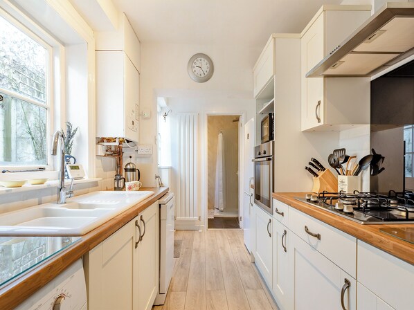 Diskmaskin och barnstol