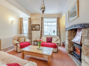 Living area - 3 bedroom accommodation in Colyton, near Lyme Regis (Colyton, near Lyme Regis)